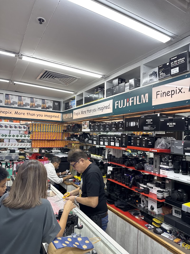 Treasurelux Traders - Treasurelux Traders 111 N Bridge Rd, #01-38 Peninsula Plaza, Singapore 179098