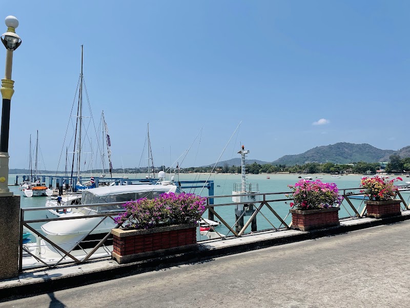 Chalong Bay Pier - Chalong Bay Pier, Thailand, Chang Wat Phuket, Amphoe Mueang Phuket, Tambon Chalong, Unnamed Road
