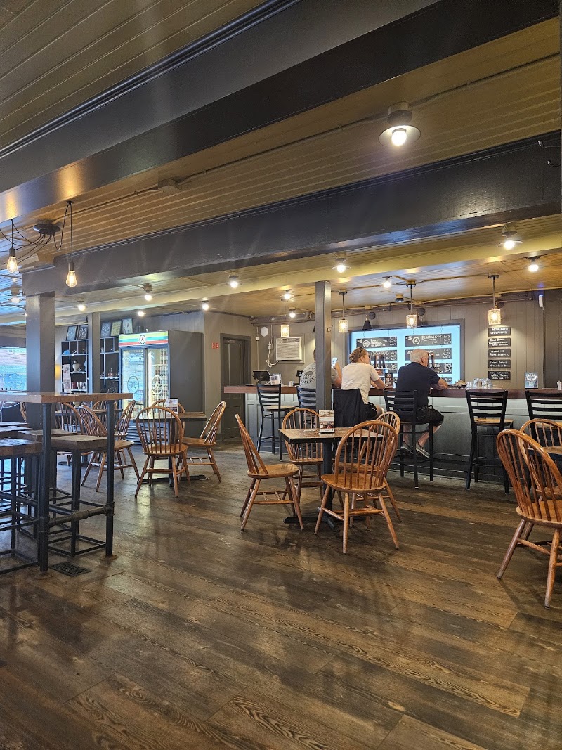 Twin Barns Brewing Co - North Taproom - Twin Barns Brewing Co - North Taproom 99 Main St, North Woodstock, NH 03262, USA
