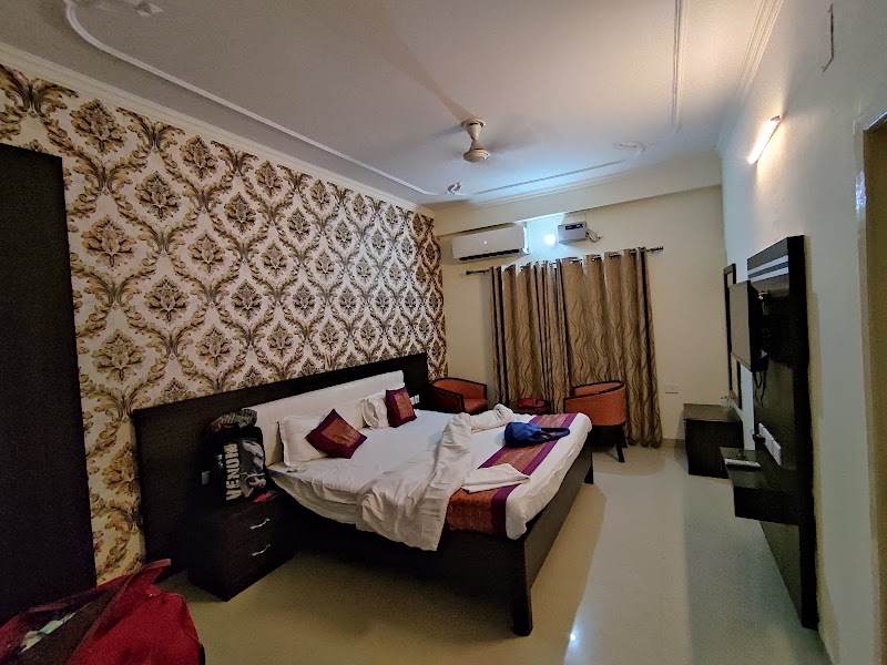 Ganga Darshan Hotel - Ganga Darshan Hotel 17 90, near Fish Market, Near Dashaswmedh Ghat, Bangali Tola, Varanasi, Uttar Pradesh 221001, India