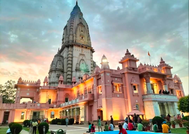 Shri Kashi Vishwanath Temple