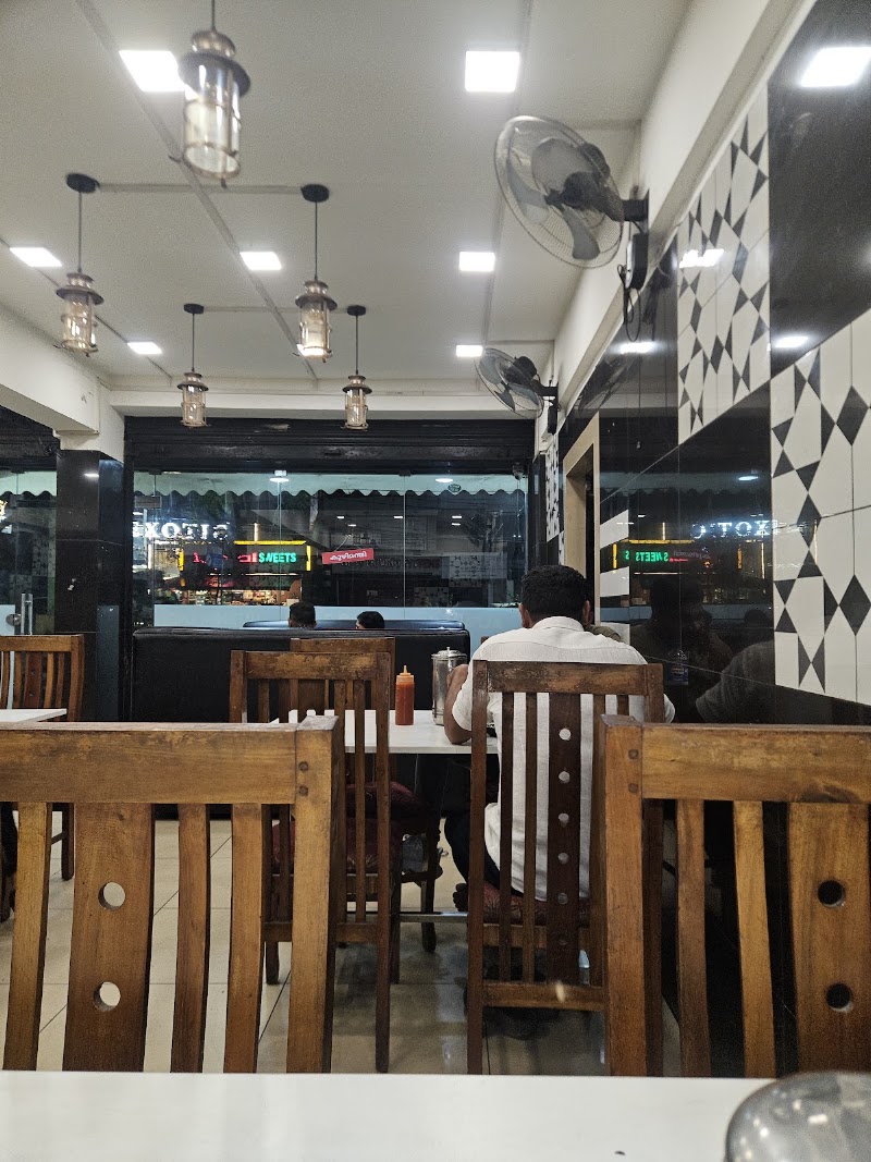 Tastearabia - Tastearabia, 80, Eastern Corporate, 25, Kochi - Salem Hwy, Near milma diary Kalleppuram Arcade No: 78, Koonamthai, Edappally, Kochi, Kerala 682024, India