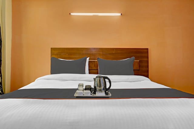 Collection O Hotel Grand Casa - Collection O Hotel Grand Casa T 23 Rd, T Block, Nathupur, Sector 24, Gurugram, Haryana 122002, India