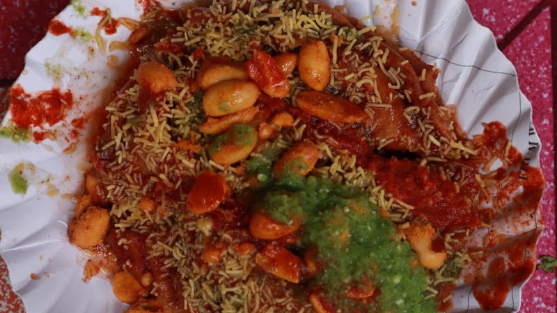 Jamnagari Ghugra - Jamnagari Ghugra, opp. Nilkanth avenue-2, near Cu Shah Commerce College, Sattar Taluka Society, Usmanpura, Ahmedabad, Gujarat 380009, India