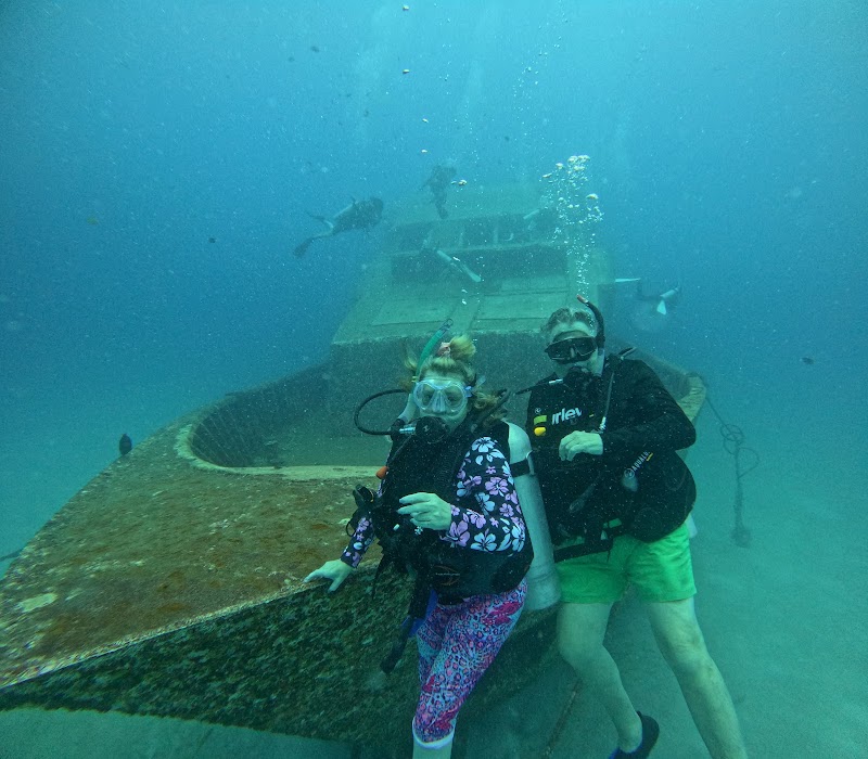 Phuket Dive Tours - Dive Center Chalong - Phuket Dive Tours - Dive Center Chalong 10, 10 Soi Ta Ied, Tambon Chalong, Phuket, Chang Wat Phuket 83130, Thailand