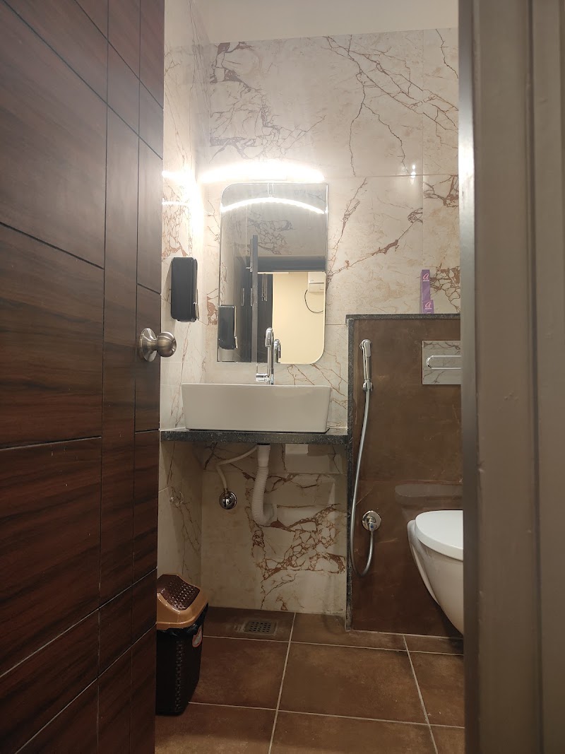Astra Hotels and Suites - Sector 7 HSR Layout - Astra Hotels and Suites - Sector 7 HSR Layout, Oppo, Sri Upahara, 168, 5th Main Rd, 7th Sector, HSR Layout, Bengaluru, Karnataka 560102, India