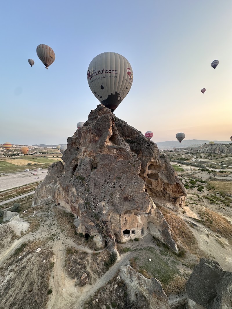 Brothers Balloon - Brothers Balloon, Aydınlı - Orta, Adnan Menderes Cd. No:24, 50180 Göreme/Nevşehir Merkez/Nevşehir, Türkiye