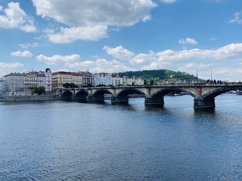 Náplavka Riverbank - Náplavka Riverbank, Rašínovo nábř. 44/2, Vyšehrad, 128 00 Praha-Praha 2, Czechia