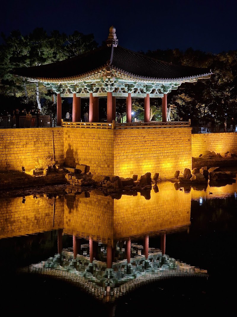 Donggung Palace & Wolji Pond - Donggung Palace & Wolji Pond 102 Wonhwa-ro, Gyeongju, Gyeongsangbuk-do, South Korea