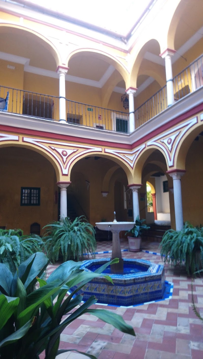 Las Cruces - Las Cruces C. Cruces, 10, Casco Antiguo, 41004 Sevilla, Spain