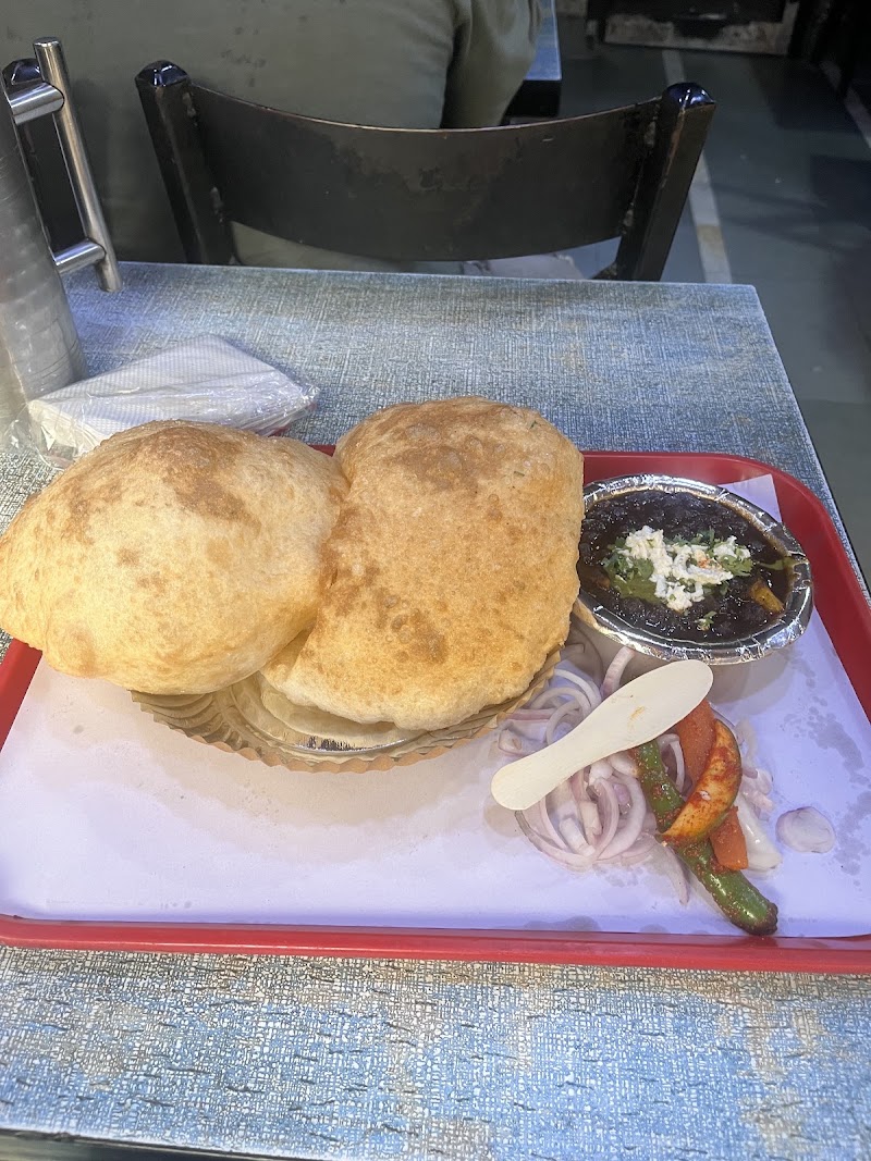 Tarachand Chhole Bhature Wale - Tarachand Chhole Bhature Wale नियर हनुमान मंदिर, 499, छोटा बाजार, Chotta Bazar, Kasturba Nagar, Shahdara, Delhi, 110032, India