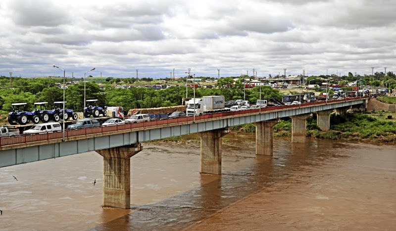 Beitbridge Border Post - Beitbridge Border Post, 406 N1, South Africa
