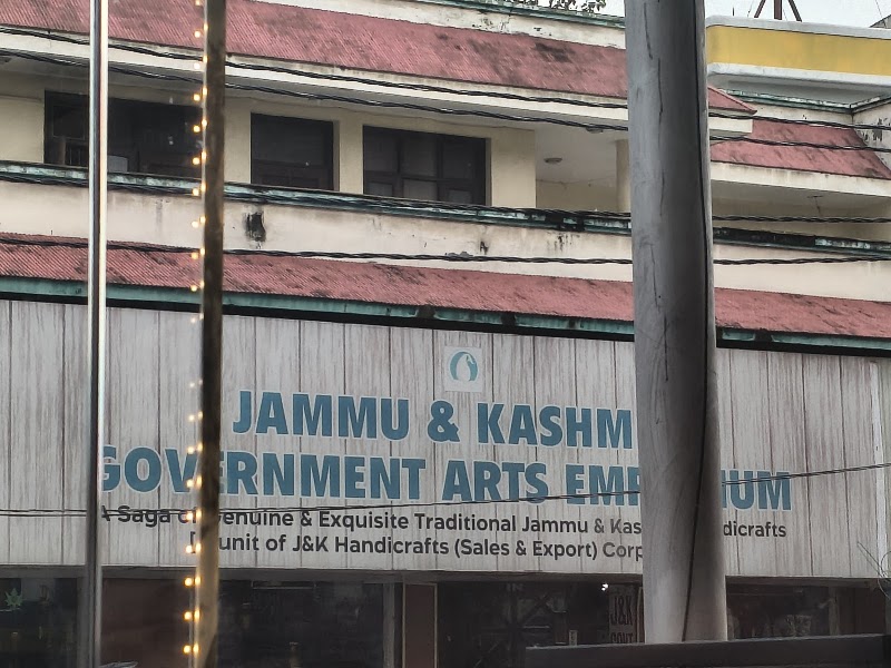 J&K Tourism Reception Centre - J&K Tourism Reception Centre PVH8+Q58, Residency Rd, Lalkuan, Prem Nagar, Old Heritage City, Jammu, 180008
