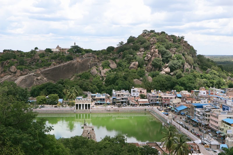 Shravanabelagola - Shravanabelagola, VF4P+VVM, Bhagawan Bahubali Street, Shravanbela Gola (Rural), Karnataka 573135, India