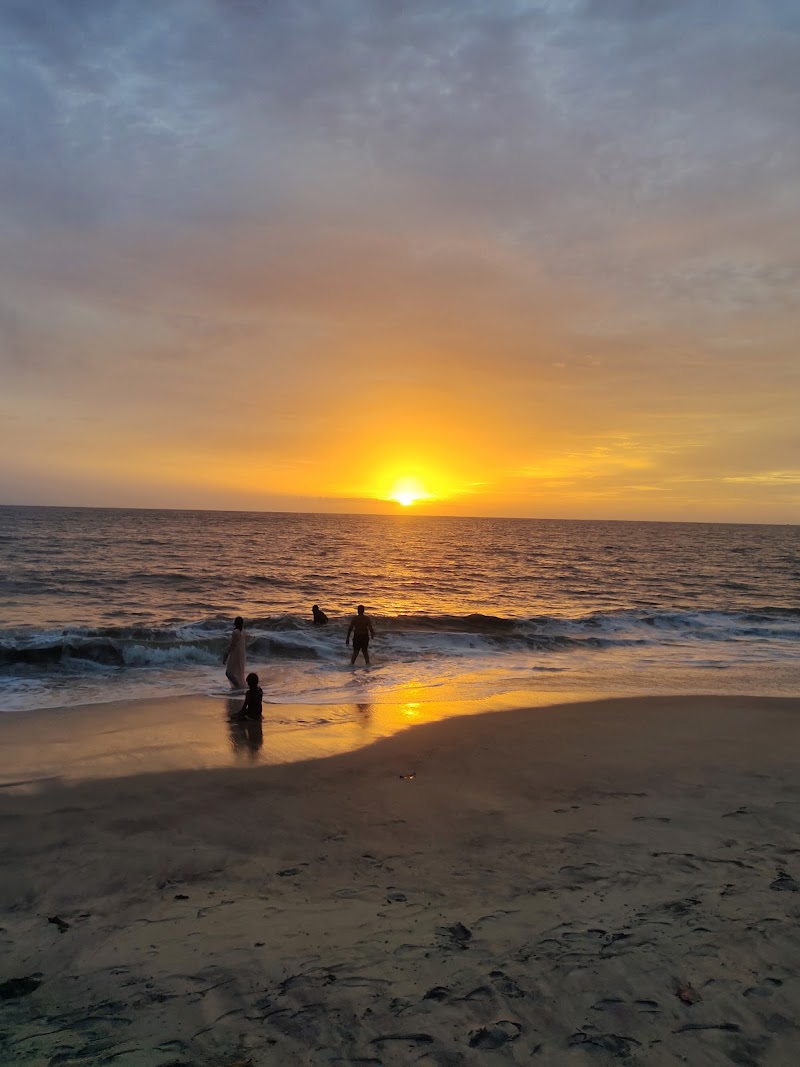 Alleppey Beach Extension - Alleppey Beach Extension F8X8+J8P Dolphin Beach, Alappuzha, Keralam 688012, India