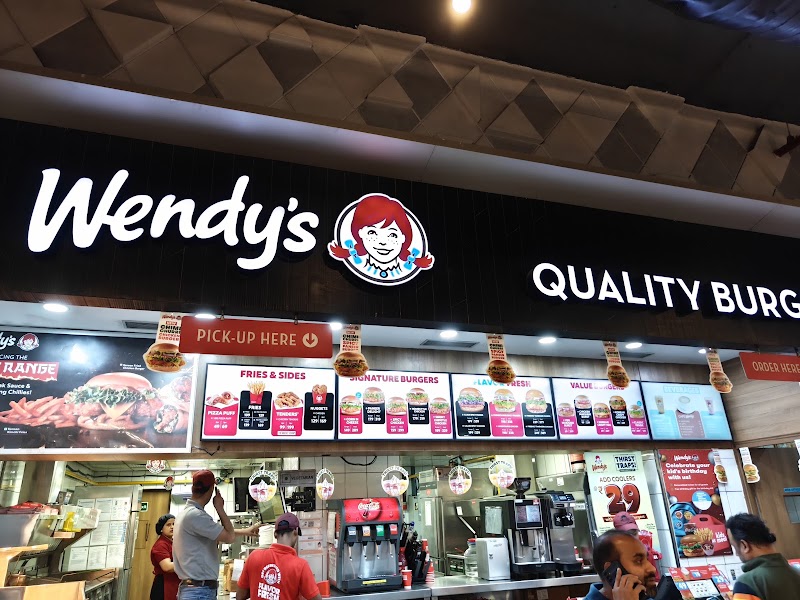 Wendy's Gaur City - Wendy's Gaur City 4th floor Level, Gaur City mall, Food Court, 12A, Greater Noida W Rd, Gaur City 1, Sector 4, Ghaziabad, Uttar Pradesh 201318, India