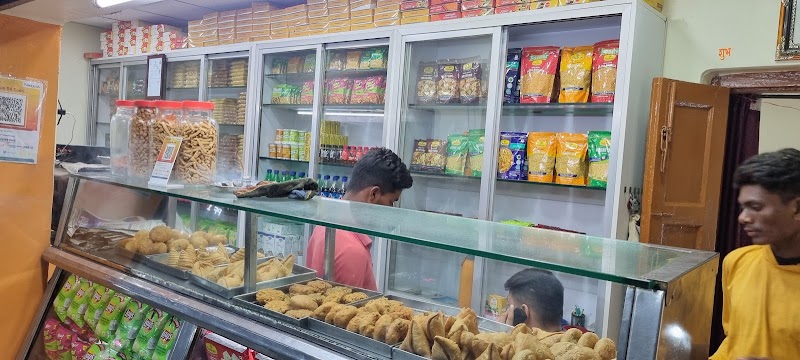 Gupta Canteen - Gupta Canteen Railway Station Rd, Bartansil, Khariar Road, Baniyatora, Odisha 766104, India