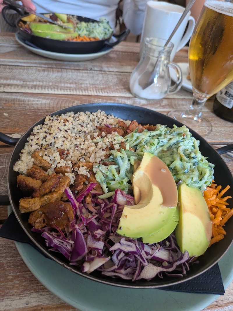Veggiezz - Veggiezz Opernring 6, 1010 Wien, Austria