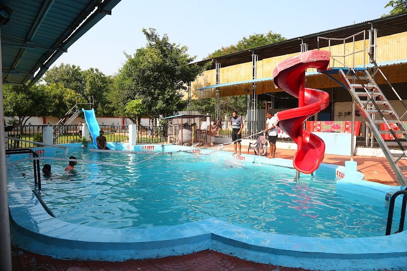 Popular Farm House - Popular Farm House, Survery No 387, Gandipet Main Rd, Lake, Hyderabad, Telangana 500075, India