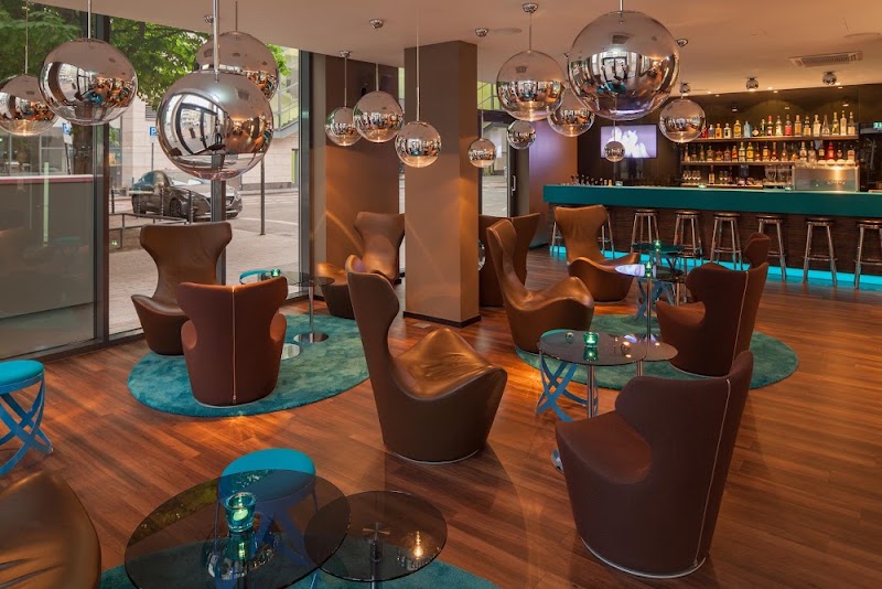 Hotel Motel One Köln-Mediapark - Hotel Motel One Köln-Mediapark Am Kümpchenshof 2, 50670 Köln, Germany