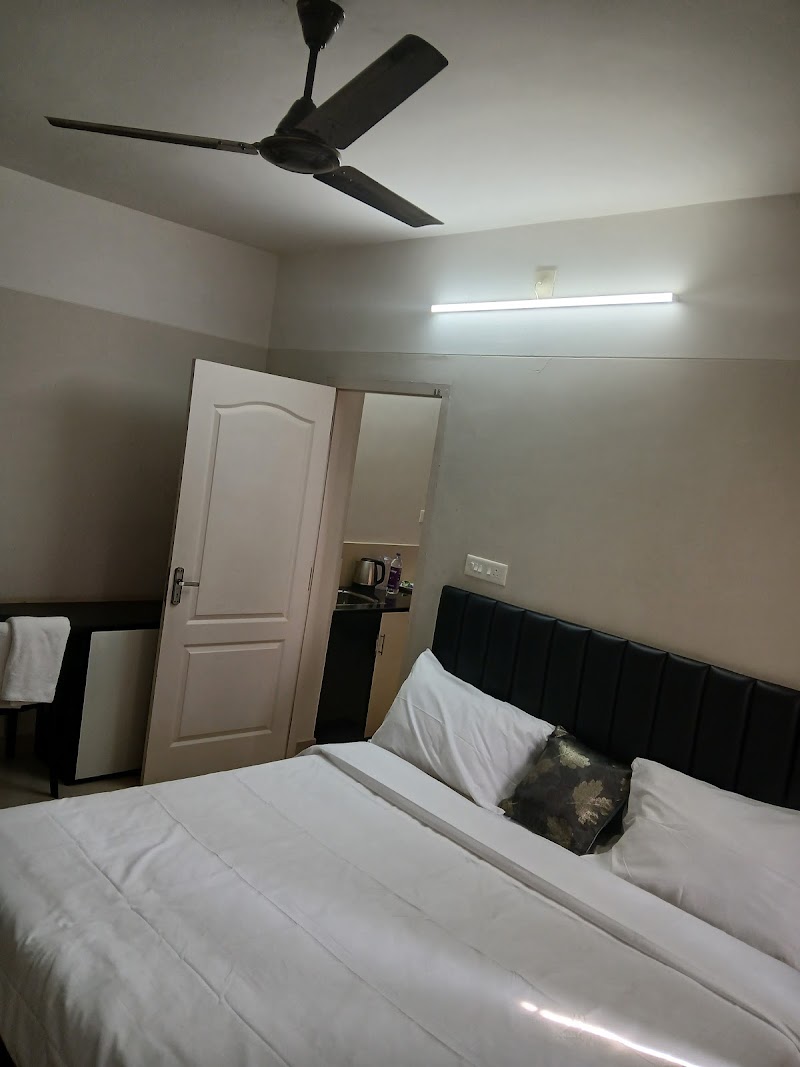 Mannat Residence - Mannat Residence Sivanandan Rd, P O, Anayara, Thiruvananthapuram, Kerala 695029, India