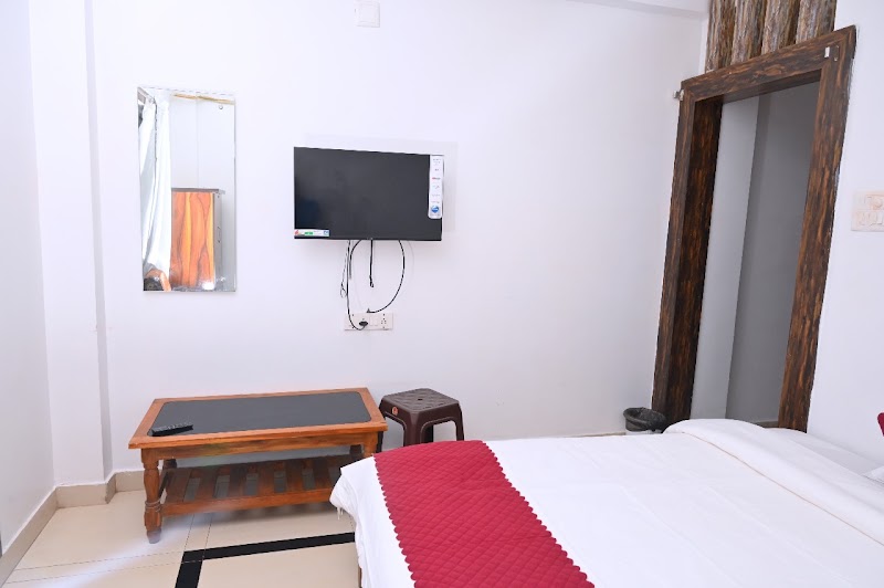 Hotel Subudhi Palace - Hotel Subudhi Palace, Sandha Jaga, Lokanath Rd, Namghar, Puri, Odisha 752001, India