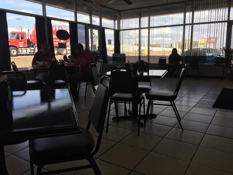 Runway Grille & Deli - Runway Grille & Deli, 3183 Winchester Rd, Memphis, TN 38118, USA