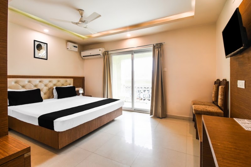 Collection O by OYO Paschim Dwar Near Jagannath Temple Formerly Hotel Subhadarshan - Collection O by OYO Paschim Dwar Near Jagannath Temple Formerly Hotel Subhadarshan Plot No. 190, Loknath Temple Rd, near Baseli Sahi Parking, near Jagannath, Puri, Odisha 752001, India