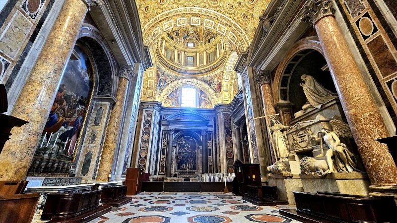 Tomb of Saint Peter - Tomb of Saint Peter, Piazza San Pietro, 00120 Città del Vaticano, Vatican City