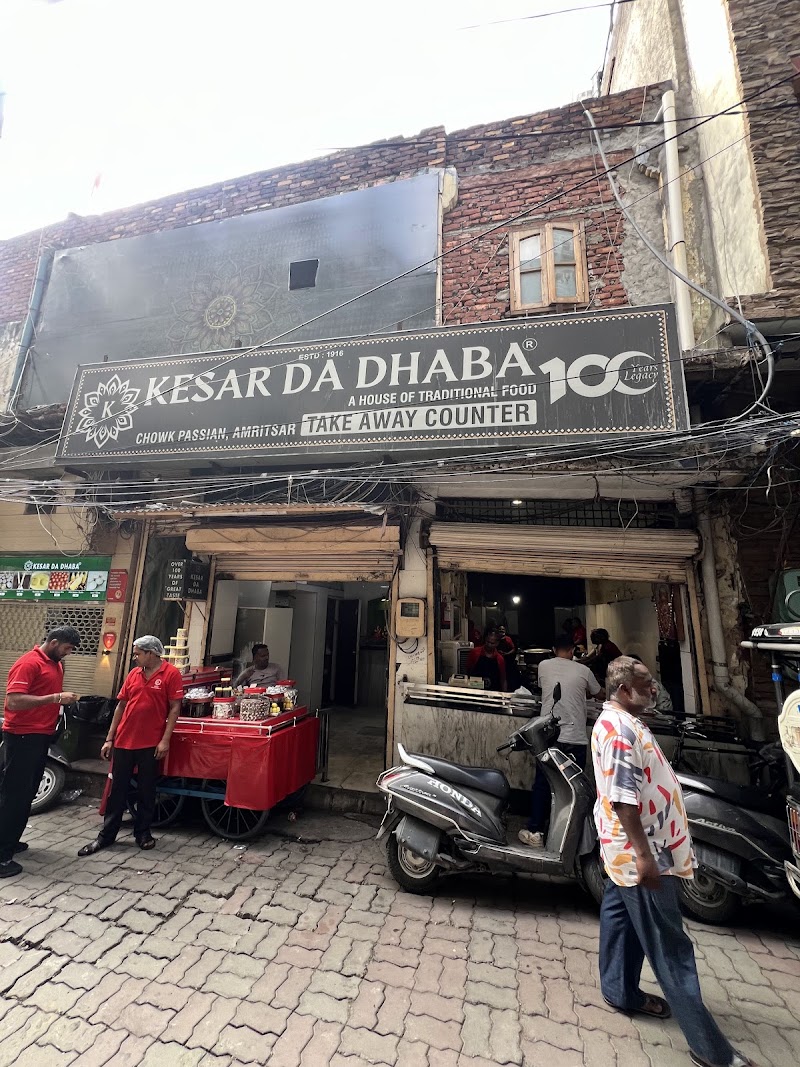 Kesar Da Dhaba - Kesar Da Dhaba Chowk Passian, gali rajpura, near Telephone Exchange, Shastri Market, Katra Ahluwalia, Amritsar, Amritsar Cantt., Punjab 143006, India