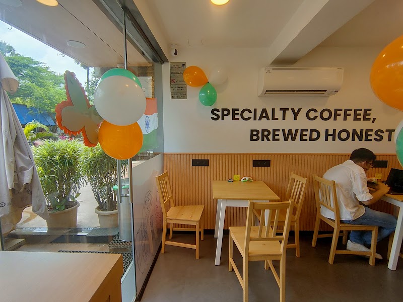abcoffee Versova - abcoffee Versova Shop No.2, Ground Floor, Darya Darshan CHS Limited, Bus Stop, JP Rd, near Aram Nagar, Machlimar, Versova, Andheri West, Mumbai, Maharashtra 400061, India