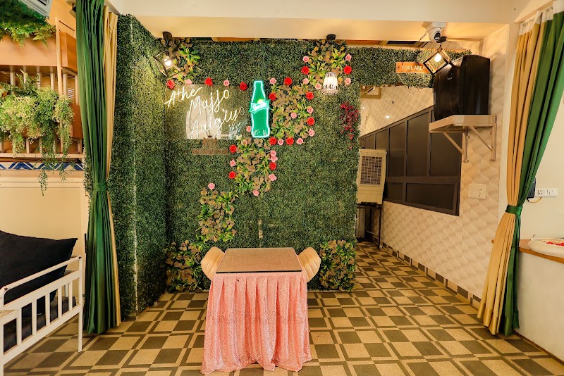 Vrajraj Restaurant & Pool - Pure Veg - Vrajraj Restaurant & Pool - Pure Veg 498, Chanakya Puri, Sector 4, Pooja Nagar, Hiran Magri, Chitrakoot, Udaipur, Rajasthan 313001, India