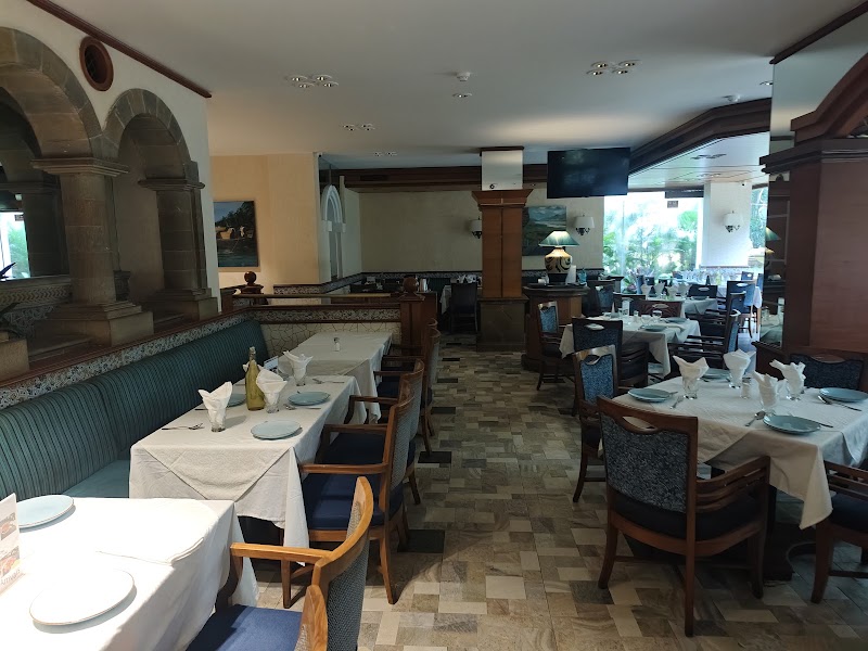 Garden Court Restaurant - Garden Court Restaurant 167, Marve Rd, opposite HDFC Bank, Malad, Orlem, Dominic Colony, Malad West, Mumbai, Maharashtra 400064, India