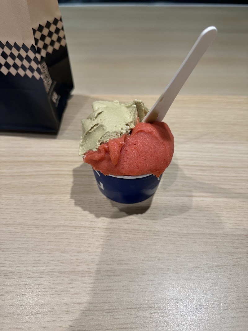 Grom - Grom 96 Rue Montorgueil, 75002 Paris, France