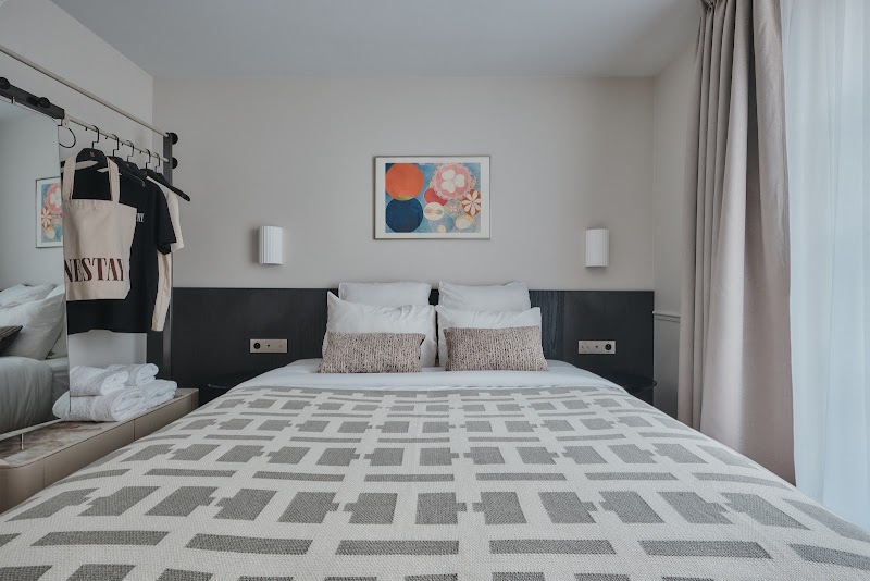 Nestay Sentier - Nestay Sentier 158 Rue St Denis, 75002 Paris, France