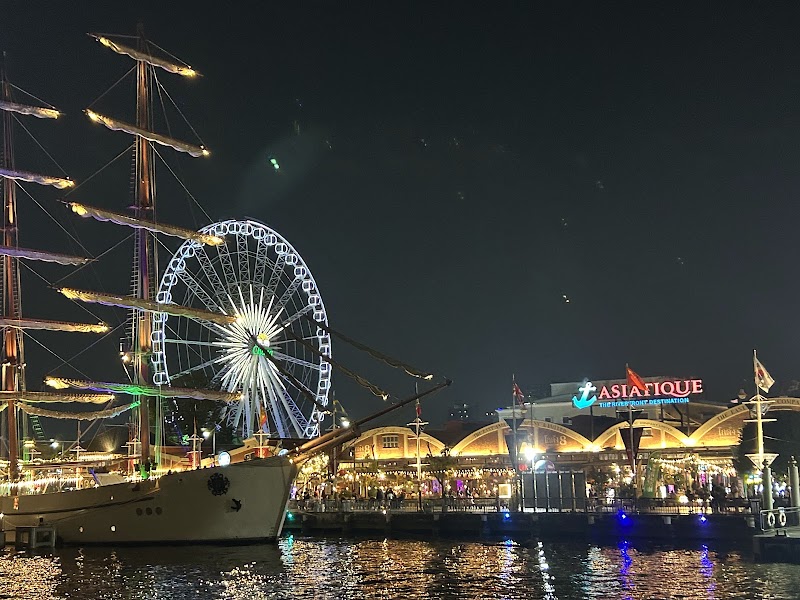 Asiatique The Riverfront Warehouse 7 - Asiatique The Riverfront Warehouse 7 Warehouse 7, 2194 ถ. เจริญกรุง Khwaeng Wat Phraya Krai, Khet Bang Kho Laem, Krung Thep Maha Nakhon 10120, Thailand