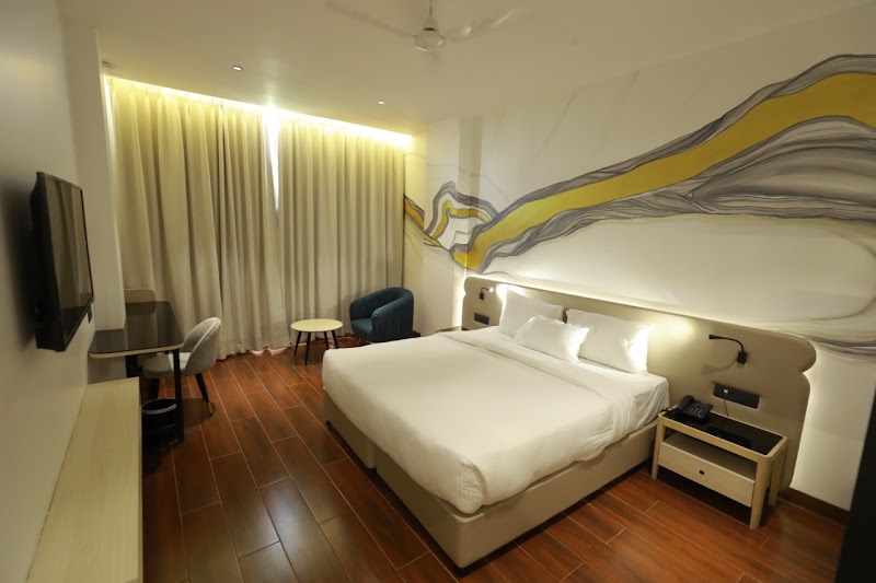 Hotel Red Diamond - Hotel Red Diamond Old Power House, Road, Torwa, Bilaspur, Chhattisgarh 495004, India