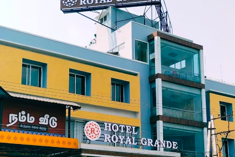 HOTEL ROYAL GRANDE - HOTEL ROYAL GRANDE 183/2A1 New Katpadi Road, Green Cir, next to Ethiraj Kalyana Mandapam, Thottapalayam, Vellore, Tamil Nadu 632004, India