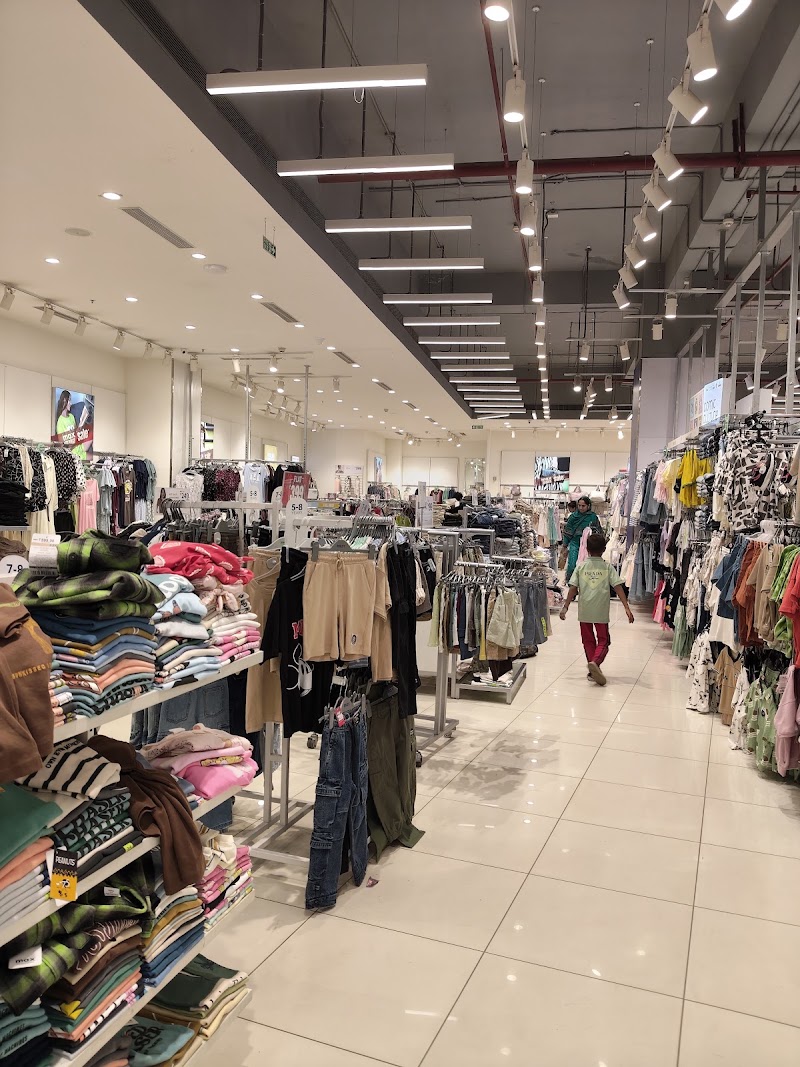 Max - Max 1st Floor, Ardee Mall, near Ardee City, Ardee City, Sector 52, Gurugram, Haryana 122003, India