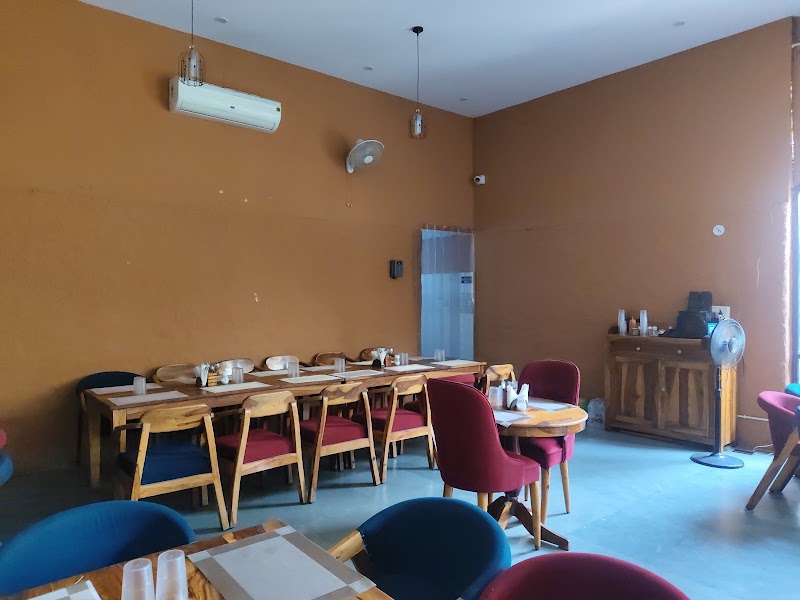 Pind di Haveli (Pure veg.) Punjabi, Rajasthani, Gujarati,Jain food, Chinese, Italian, Multi cuisine, Ac. Restaurant. - Pind di Haveli (Pure veg.) Punjabi, Rajasthani, Gujarati,Jain food, Chinese, Italian, Multi cuisine, Ac. Restaurant. Plot no. 1A, Machla Magra Scheme Patel Circle, near BPCL Petrol Pump, Jawahar Nagar, Khanjipeer, Udaipur, Rajasthan 313001, India
