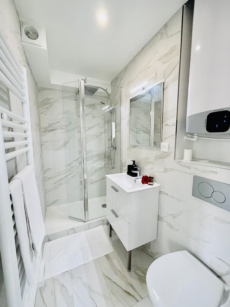 La Maison Hugo - Appartements Business & Tourisme à Montreuil (Proche Paris) - La Maison Hugo - Appartements Business & Tourisme à Montreuil (Proche Paris), 3 Rue Victor Hugo, 93100 Montreuil, France