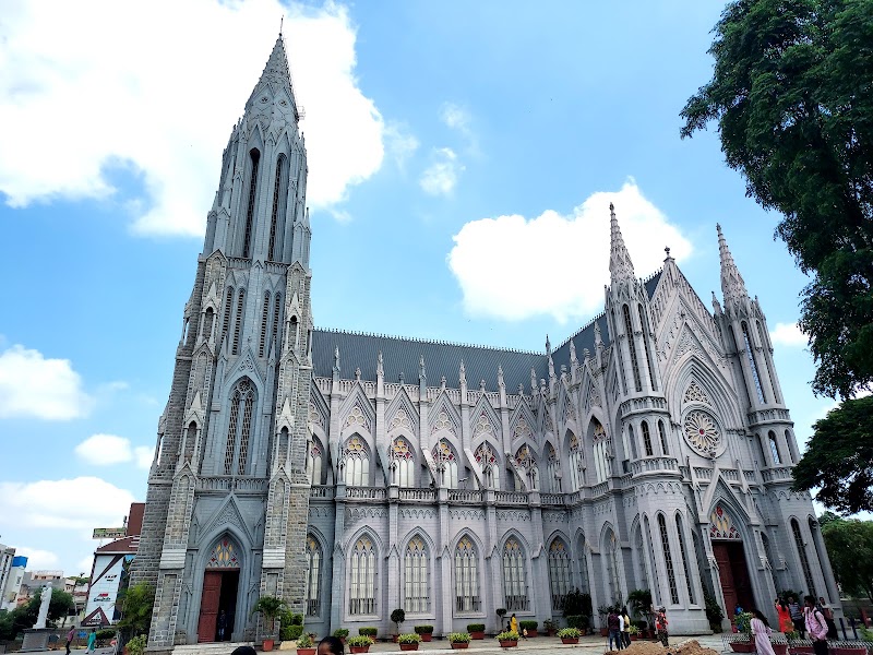 St. Joseph's Cathederal (St. Philomena's shrine) - St. Joseph's Cathederal (St. Philomena's shrine) 3042/1, Sawday Rd, near St. Chnilomina Church, Lashkar Mohalla, Lourdu Nagar, Mandi Mohalla, Mysuru, Karnataka 570001, India