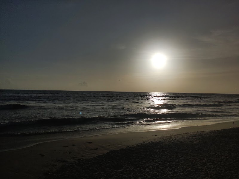 South Beach Corniche - South Beach Corniche, 6QXF+52C, S Beach Rd, Kuttichira, Kozhikode, Kerala 673001, India