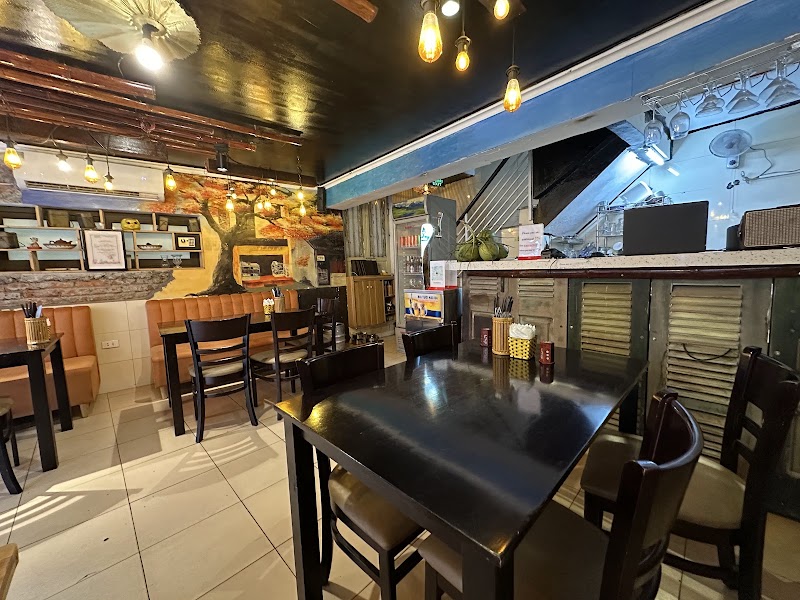 Love Hanoi Restaurant - Love Hanoi Restaurant P. Đào Duy Từ/56 P. Hàng Buồm, Phố cổ Hà Nội, Hoàn Kiếm, Hà Nội, Vietnam