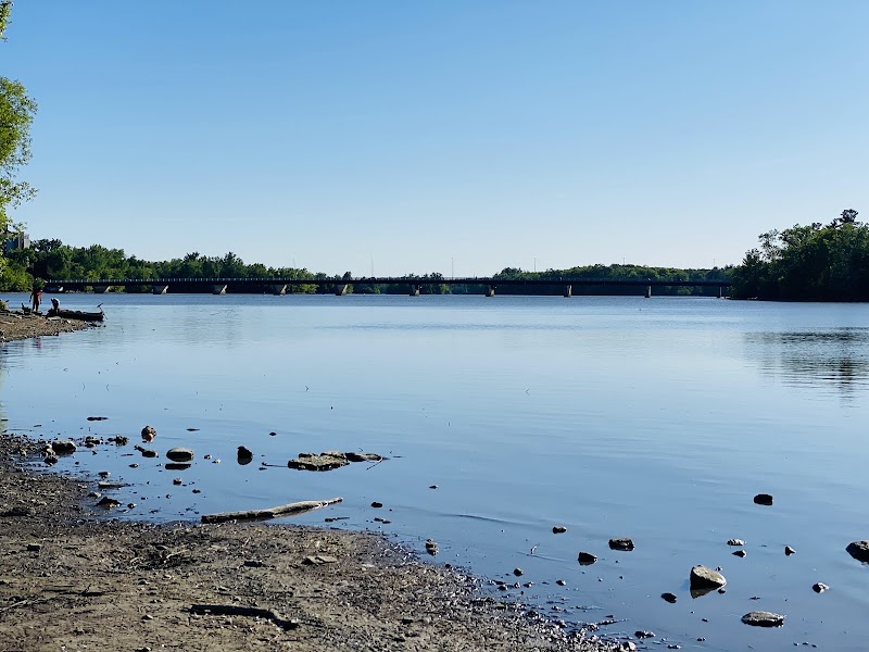 Berge des Baigneurs - Berge des Baigneurs 13 Rue Hotte, Laval, QC H7L 2R2, Canada