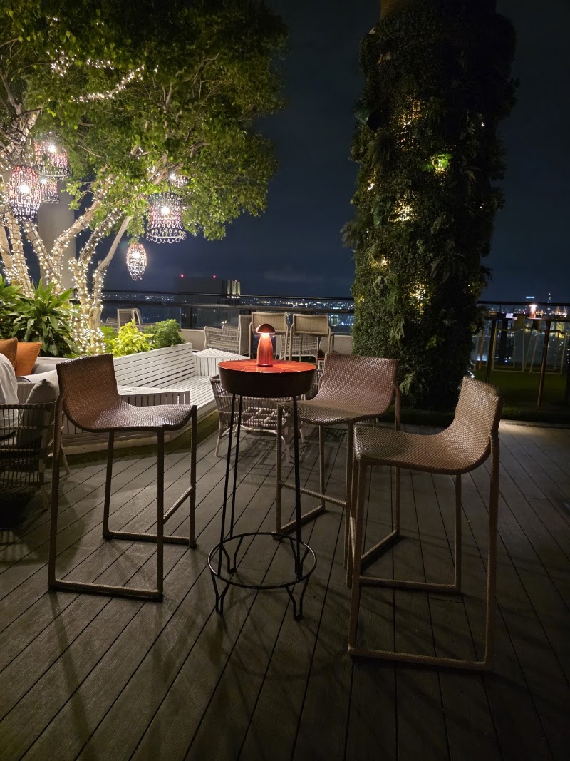 Saffron Sky Garden - Saffron Sky Garden, 52nd floor, Banyan Tree Bangkok, 21/100 S Sathon Rd, Khwaeng Thung Maha Mek, Khet Sathon, Krung Thep Maha Nakhon 10120, Thailand