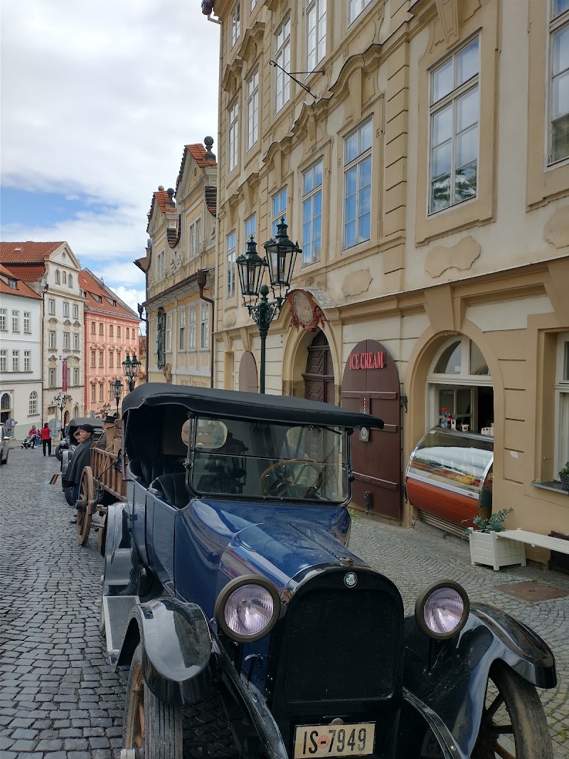 Nerudova - Nerudova Nerudova, 118 00 Praha 1-Malá Strana, Czechia