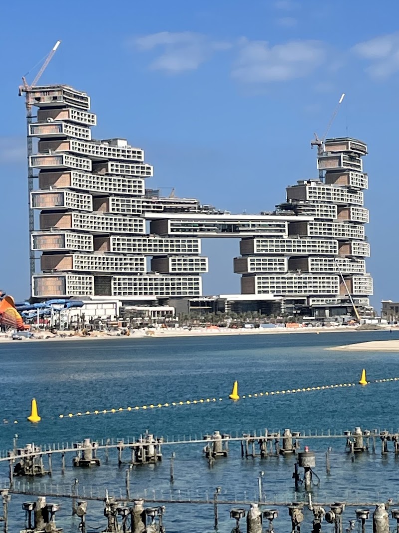 The Palm Fountain - The Palm Fountain, The Pointe - Frond H - Palm Jumeirah - Dubai - United Arab Emirates