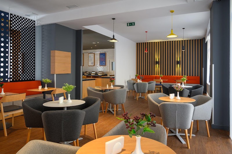 Holiday Inn Express Almaty by IHG - Holiday Inn Express Almaty by IHG, Seifullin Avenue 597/5, Almaty 050067, Kazakhstan