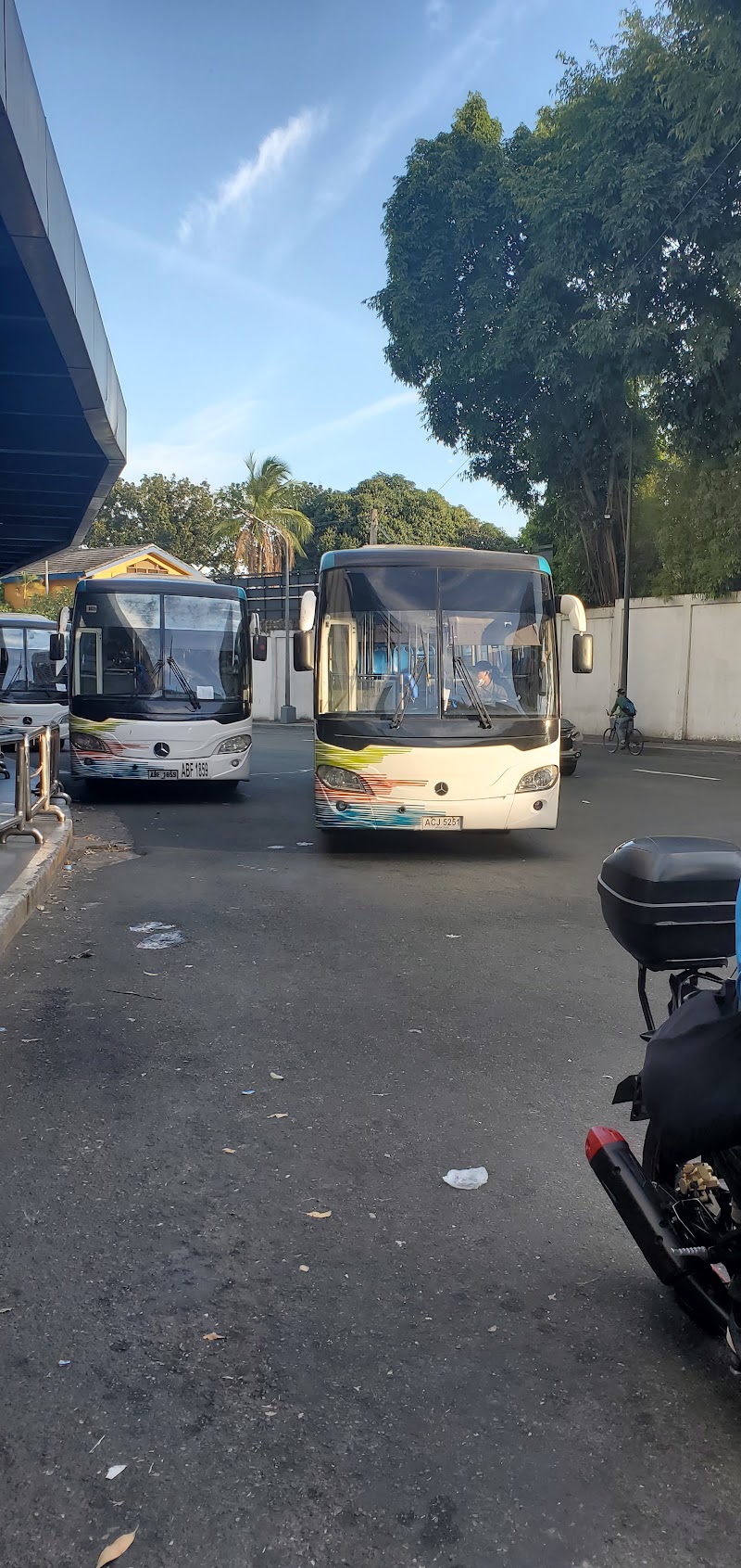 BGC Bus - EDSA Terminal - BGC Bus - EDSA Terminal, G2XH+QJ7, Epifanio de los Santos Ave, Makati City, Metro Manila, Philippines